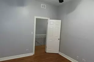 2437 W Lexington St, Chicago, IL 60612 - Photo 13