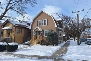 2516 N 72nd Ct, Elmwood Park, IL 60707 - Photo 3