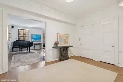 232 E Walton Place #4E, Chicago, IL 60611 - Photo 5