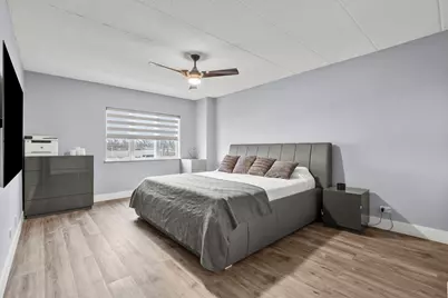 545 S River Road #307, Des Plaines, IL 60016 - Photo 9