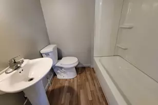 802 Deleon St, Ottawa, IL 61350 - Photo 5