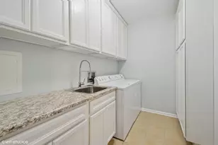 911 Busse Hwy, Park Ridge, IL 60068 - Photo 13