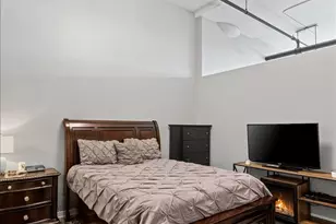 1224 W Van Buren St, Chicago, IL 60607 - Photo 11