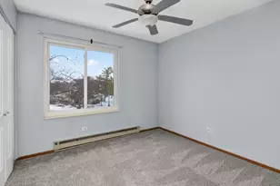 1351 N Winslowe Dr, Palatine, IL 60074 - Photo 15