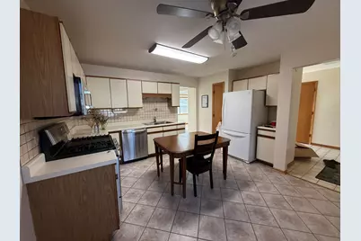 [Address not provided], Darien, IL 60561 - Photo 9