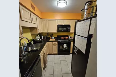 2300 W Talcott Road #1A1, Park Ridge, IL 60068 - Photo 3