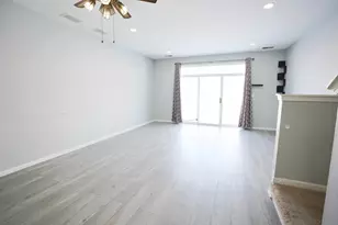 2441 Oneida Ln, Naperville, IL 60563 - Photo 3