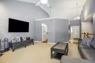 2714 Lake Side Cir, Joliet, IL 60431 - Photo 3