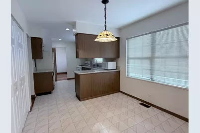 1817 Altoona Court, Schaumburg, IL 60194 - Photo 5