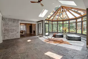 2221 Donegal Dr, Darien, IL 60561 - Photo 9