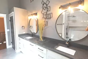 2221 Donegal Dr, Darien, IL 60561 - Photo 43