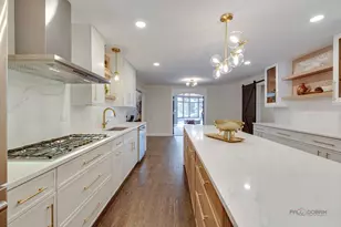 2221 Donegal Dr, Darien, IL 60561 - Photo 29