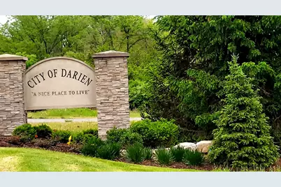 2221 Donegal Drive, Darien, IL 60561 - Photo 5