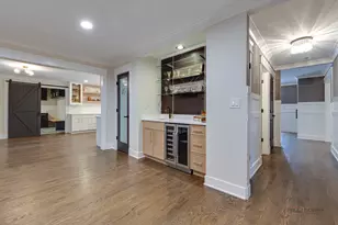 2221 Donegal Dr, Darien, IL 60561 - Photo 19