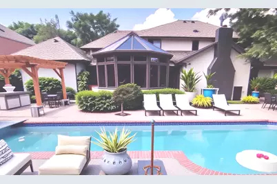 2221 Donegal Drive, Darien, IL 60561 - Photo 3