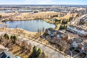 102 Town Center Blvd, Gilberts, IL 60136 - Photo 27