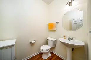 102 Town Center Blvd, Gilberts, IL 60136 - Photo 9