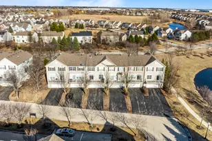 102 Town Center Blvd, Gilberts, IL 60136 - Photo 25