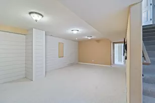 1915 Dunraven Rd, Bloomington, IL 61704 - Photo 19