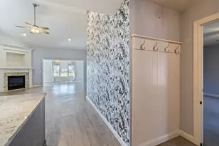 1915 Dunraven Rd, Bloomington, IL 61704 - Photo 3