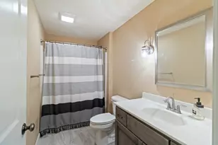 1915 Dunraven Rd, Bloomington, IL 61704 - Photo 23