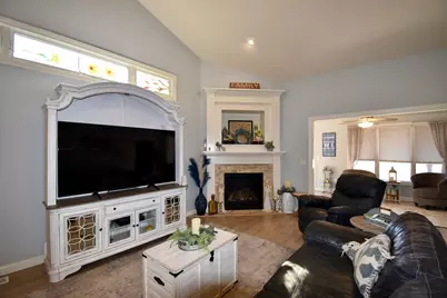 1915 Dunraven Road, Bloomington, IL 61704 - Photo 9