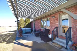 1915 Dunraven Rd, Bloomington, IL 61704 - Photo 25