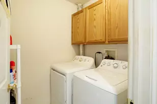 2233 Hillsboro Ct, Aurora, IL 60503 - Photo 17