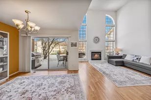 552 Portsmith Ct, Crystal Lake, IL 60014 - Photo 9