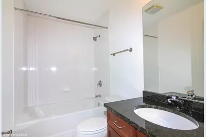 [Address not provided], Des Plaines, IL 60016 - Photo 17