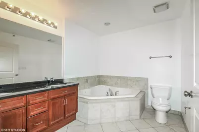 [Address not provided], Des Plaines, IL 60016 - Photo 13