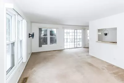 1890 Pebble Beach Circle, Elk Grove Village, IL 60007 - Photo 5