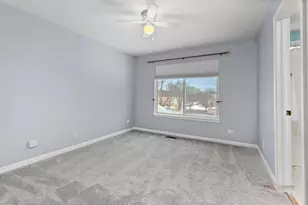 597 Treetop Ln, Gurnee, IL 60031 - Photo 21