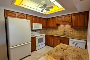 690 Chandler Rd, Gurnee, IL 60031 - Photo 5