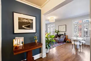 537 W Roscoe St, Chicago, IL 60657 - Photo 3