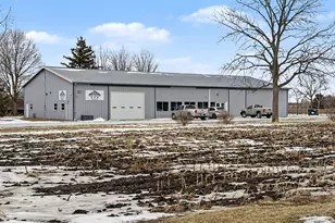 500 N Pine St, Onarga, IL 60955 - Photo 1