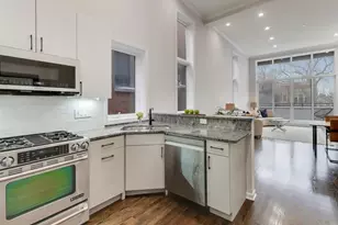 1018 N Honore Ave, Chicago, IL 60622 - Photo 9