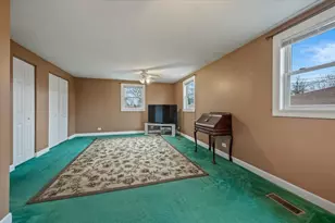 10704 S Albany Ave, Chicago, IL 60655 - Photo 9