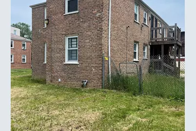 8143 S Colfax Avenue, Chicago, IL 60617 - Photo 3