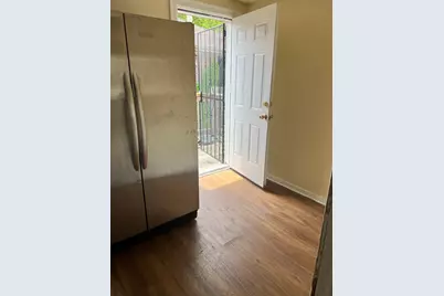 8143 S Colfax Avenue, Chicago, IL 60617 - Photo 15