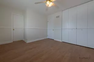 102 N Waterford Dr, Schaumburg, IL 60194 - Photo 15