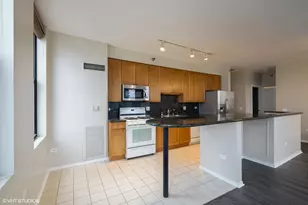 330 N Jefferson St, Chicago, IL 60661 - Photo 5
