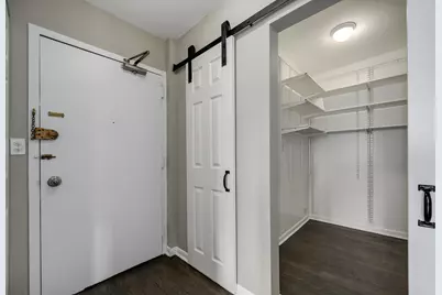 1455 N Sandburg Terrace #1802, Chicago, IL 60610 - Photo 13