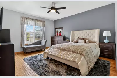 39 W Vandermeer Drive, Antioch, IL 60002 - Photo 17