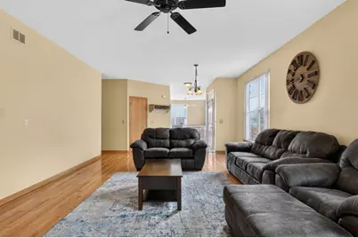 39 W Vandermeer Drive, Antioch, IL 60002 - Photo 5