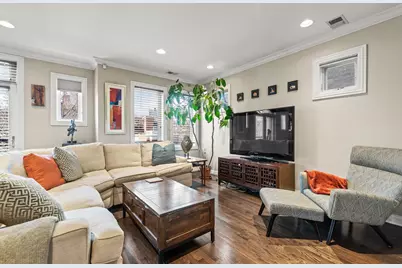 3635 N Wilton Avenue #3, Chicago, IL 60613 - Photo 3