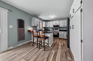 414 Betty St, Verona, IL 60479 - Photo 5