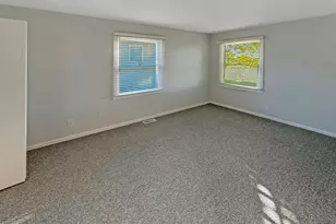 65 Spuhler Dr, Batavia, IL 60510 - Photo 11