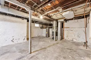 331 Orange St, Elgin, IL 60123 - Photo 17