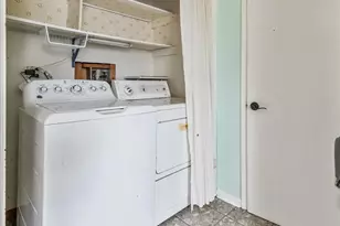 331 Orange St, Elgin, IL 60123 - Photo 11